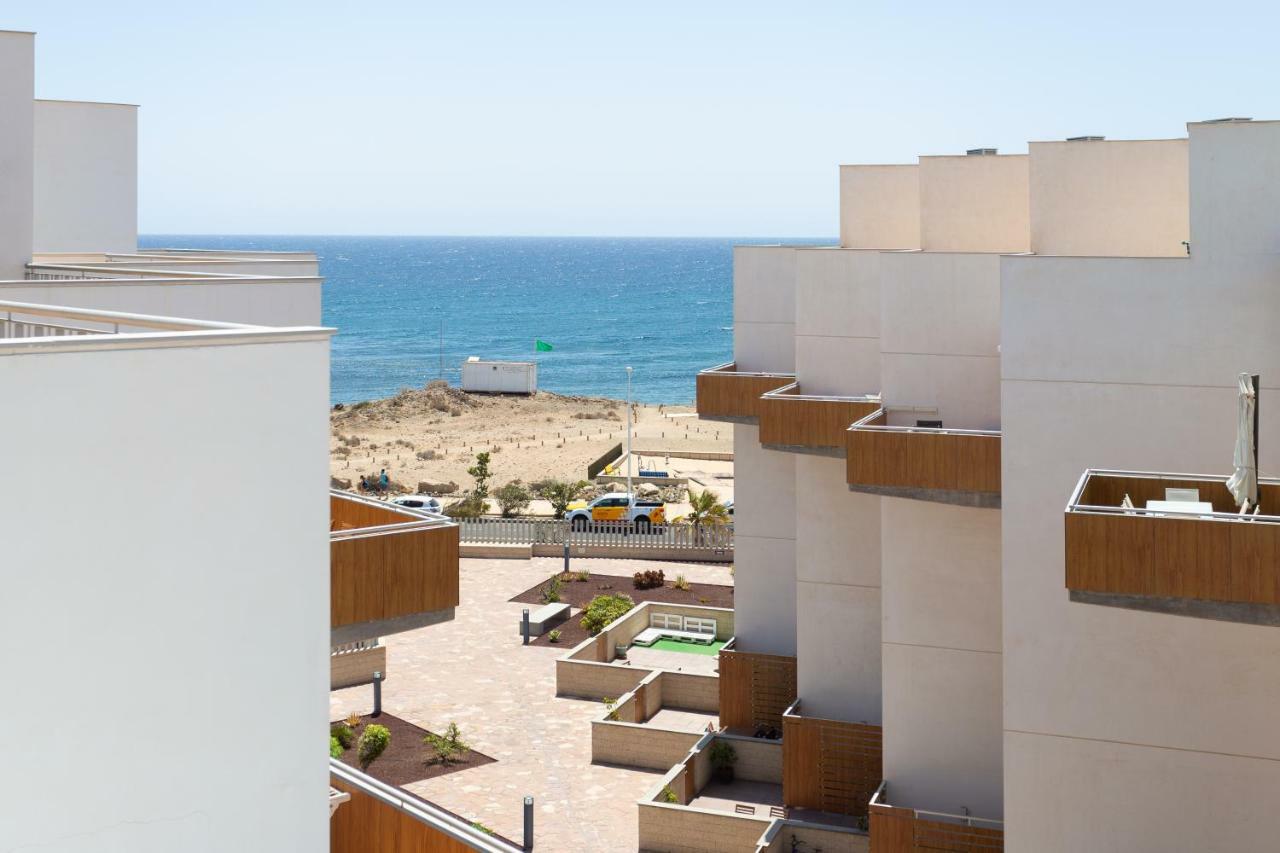 Luxury Beachfront Penthouse El Médano Dış mekan fotoğraf